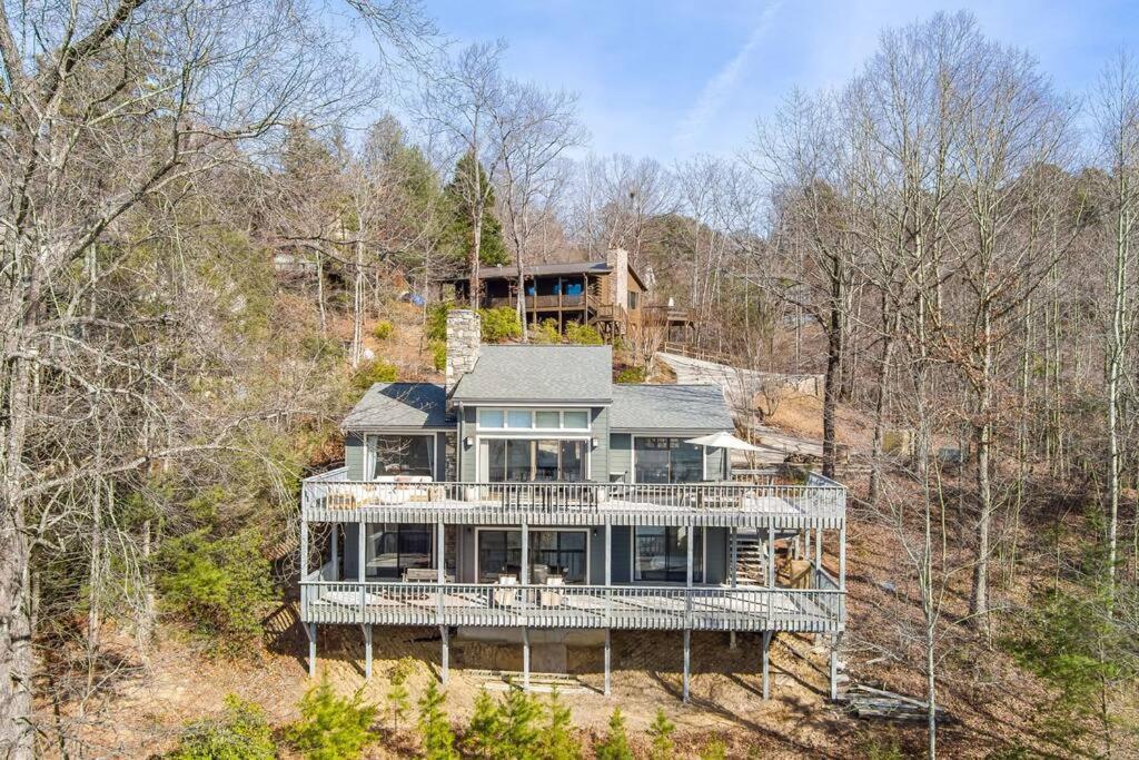 Lakeside Serenity Mnt Views Decks Foosball Villa Lake Lure Exterior photo