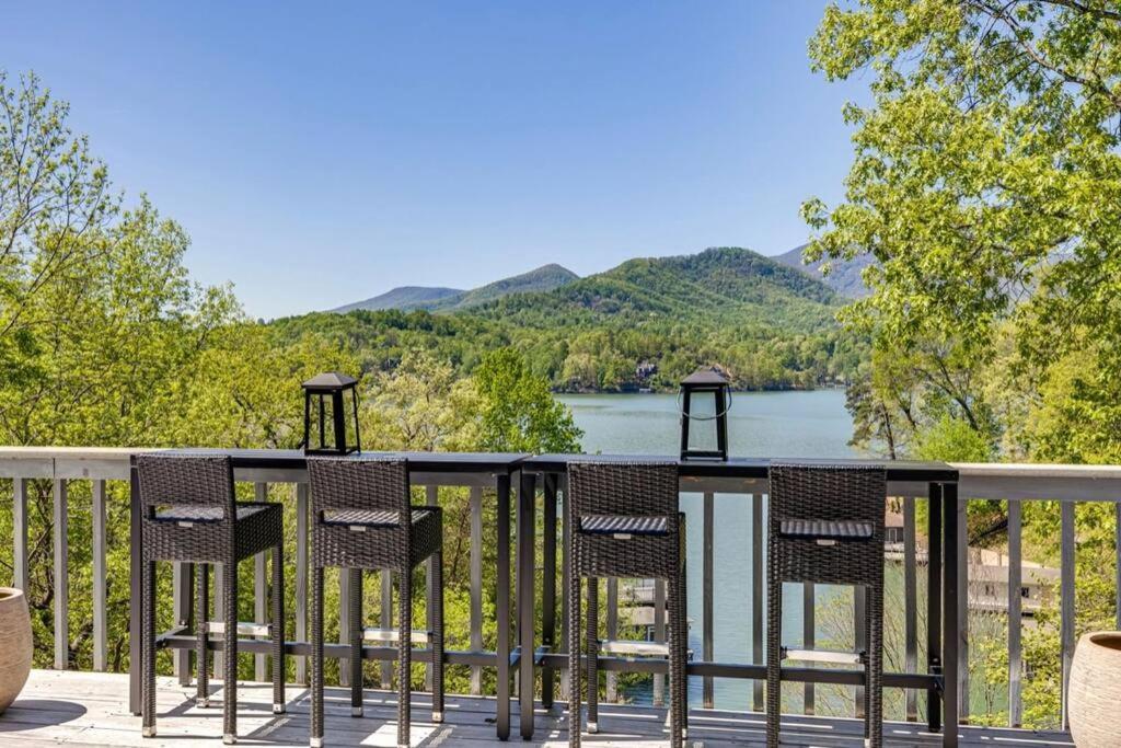 Lakeside Serenity Mnt Views Decks Foosball Villa Lake Lure Exterior photo